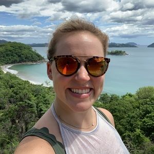 Meet your Posher, Amy